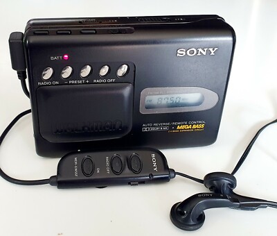 Extremely Rare Sony Walkman WM FX505 Radio Cassette Player