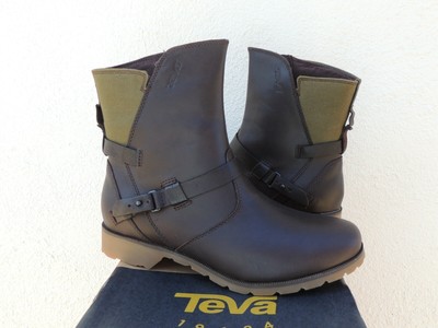 teva canvas boots