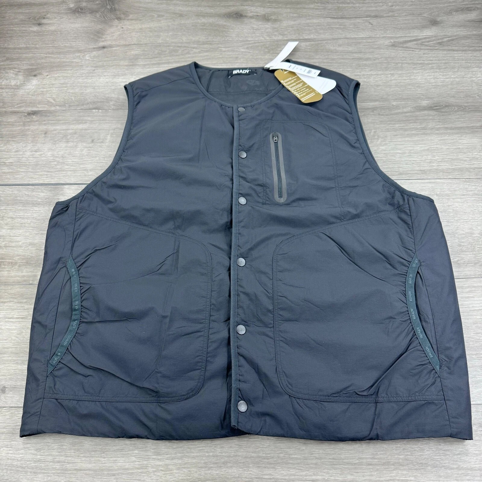 Brady Jacket Mens Button Outdoor Vest Black Primaloft Casual XXL 2XL NWT $175
Opens in a new window 