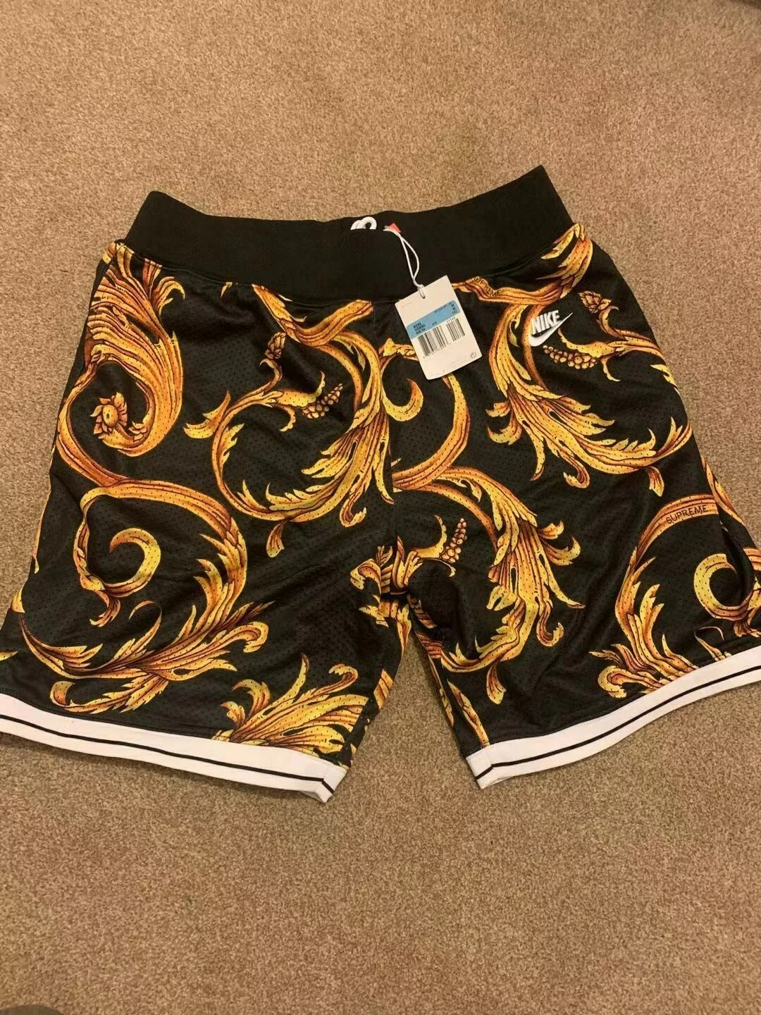 Short de basket Supreme x Nike noir/or 648794 010 taille M SS14 rare neuf avec étiquette