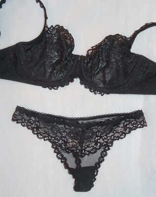 34 C, M NWT Victoria's Secret Desire Loop Set Unlined Dem Bra, Thong styledPanty