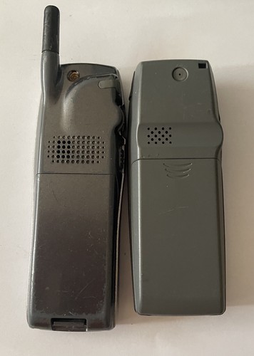 Sony CMD-J6 und Sony CMD-70, Paar Vintage Sony Handys (ungetestet) - Bild 2 von 3