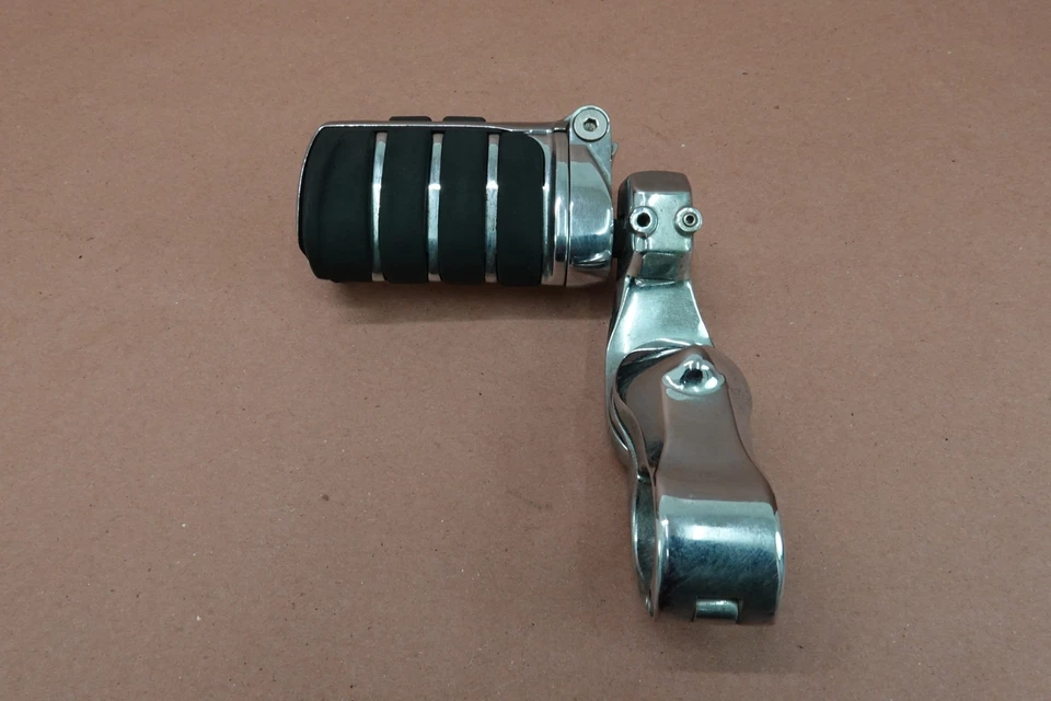 Harley-Davidson Heritage Softail 2007-2011 FLSTC barra de choque clavija B Foto 4 de 4