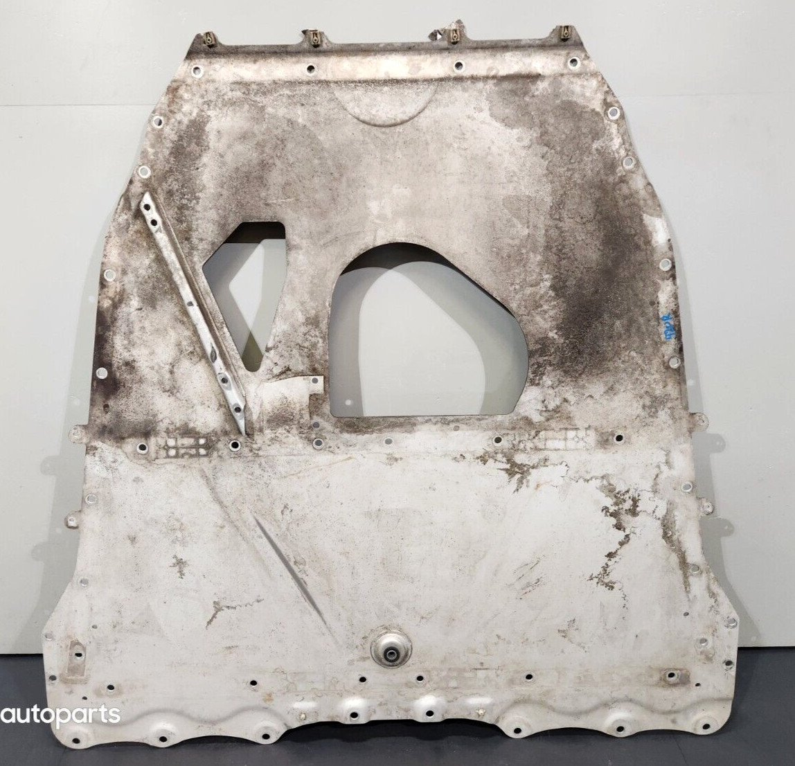 ✅ 14-20 BMW I8 I12 I15 Rear Under Engine Splash Shield Reinforcement Panel