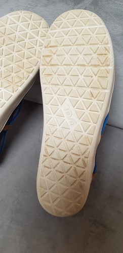 Teva Canvas casual shoes. UK 7/EU 40 - Picture 9 of 10