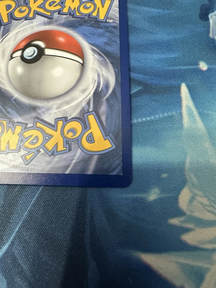 Shining Magikarp 66/64 Celebrations: Classic Collection Holo Pokemon TCG English - Image 4 of 4