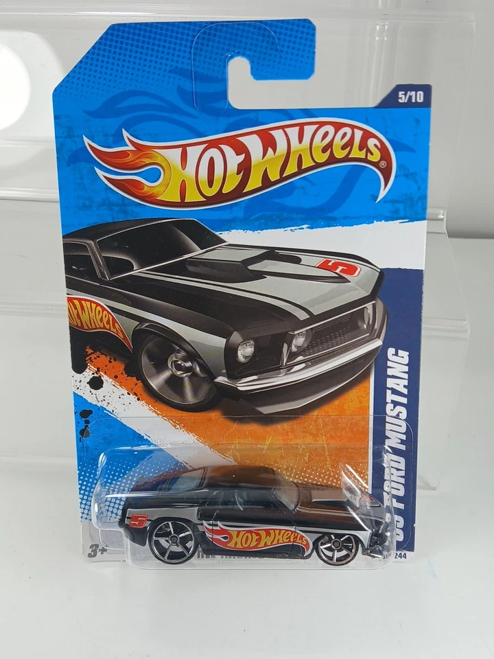 Hot Wheels HW Racing '11 Black And Blue '69 Ford Mustang (2010) Toy Car 155/244 - Image 2 of 4
