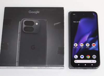 Google Pixel 9 Pro Fold Modell GGH2X - 512GB - Schwarz - Smartphone - Teildefekt