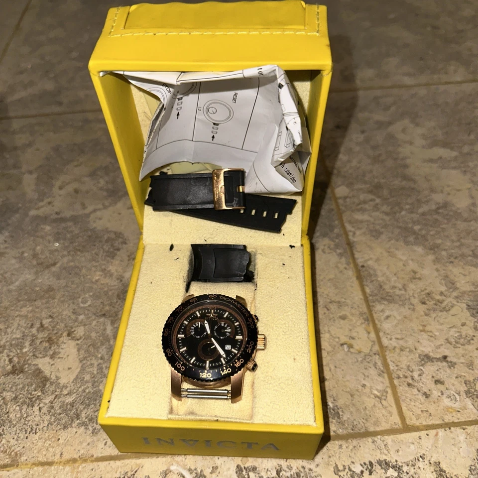 Reloj cronógrafo Invicta 11294 Specialty negro esfera texturizada negro para hombre Foto 2 de 4