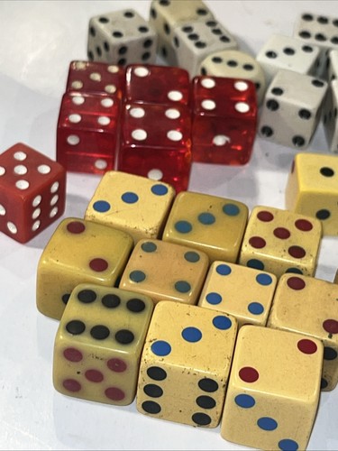 Old butterscotch bakelite illegal club era tri-color dice Plus Plastic Dice Lot - Picture 8 of 13