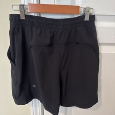 Lululemon Breaker Shorts Mens Small Black 5 inch Inseam Athletic Run