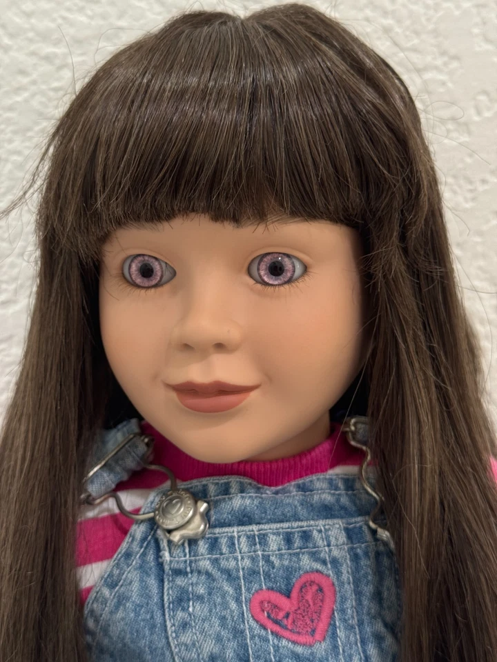 Mono vaquero vintage 1996 My Twinn 23" muñeca pelo moreno camisa a rayas rosa Foto 2 de 4