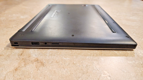 Ultra-Light Dell Latitude 7370 13.3" FHD Intel Core m5-6Y57 1TB M.2 SSD 8GB RAM - Picture 9 of 13