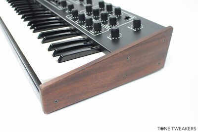 SEQUENTIAL CIRCUITS PROPHET-600 80s Synthesizer Keyboard