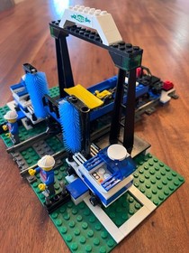 LEGO Trains: Train Wash (4553), *complete*, pre-owned, includes instructions.