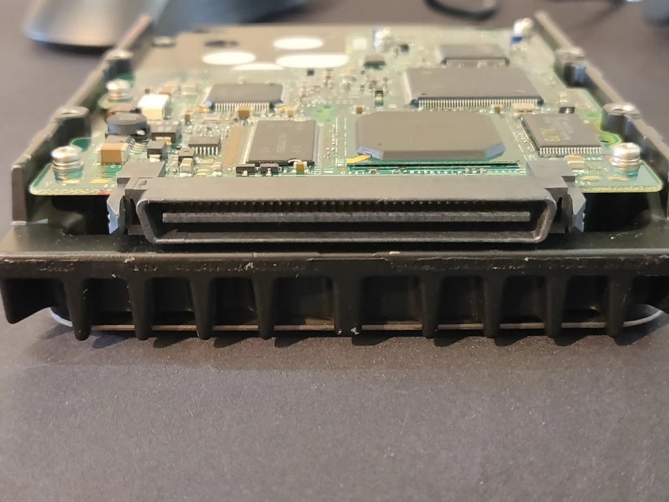 Fujitsu Ultra 160 SCSI Hard Drive HDD 80-Pin MAN3184MC 7GB 8MB Cache 15,000 RPM - Image 3 of 4