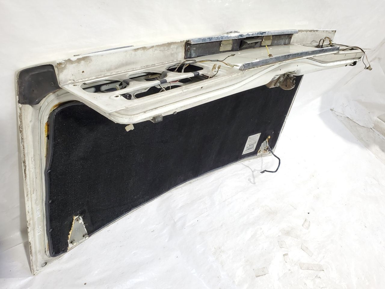 Bentley Turbo R 1990 Condenser compartment lid White
