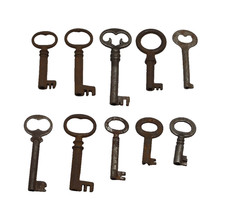 Lot of 10 Vintage Antique Skeleton Keys Steam Punk Crafting Metal      D8H