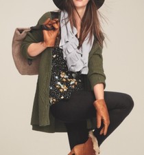 79 NEW Cabi 2018 Fall Cuddle Scarf, Every Day Flash Deal, Free shipping