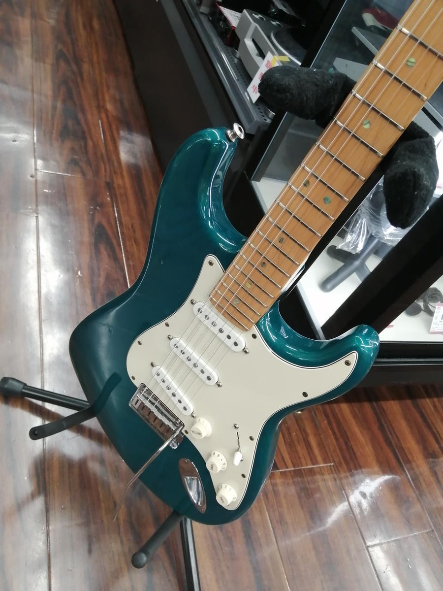 USA製 Fender American Deluxe Stratocaster 1990 American Fender Stratocaster Deluxe - Made In The USA