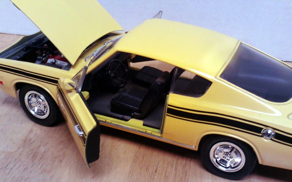 From Road Signature 1969 Plymouth Barracuda SS 1:18 Model Car | eBay