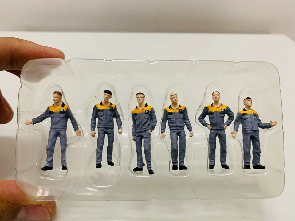 1:50 Scale Plastic Model Cat Engineering Worker Figure 3.7CM(1.45") 6 Pcs !! - Image 2 of 3