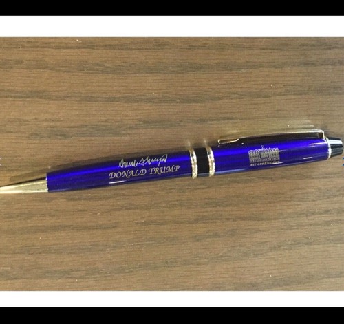 TRUMP PEN WHITE HOUSE BLAU GOLD SIGNATUR REPUBLIKANISCHER PRÄSIDENT DONALD GOP MAGA - Bild 1 von 18