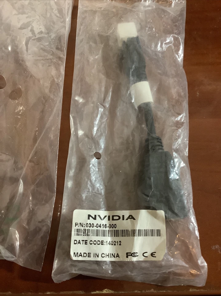 NEW NVIDIA Set Of 2 DisplayPort to DisplayPort Adapter Cable 030-0416-000-Black - Image 2 of 4