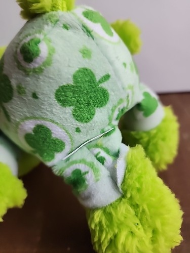 Pijama de peluche Care Bears Cubs Good Luck Bear 2019 de 8 pulgadas PJS Just Play - Imagen 8 de 18
