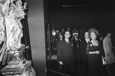 Ingrid of Sweden visiting the exhibition Treasures of the Churches- Old Photo 3