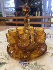 VNTG AMBER GLASS DECANTER, 7 GLASES, &PLATE SET, Sunflower & Scroll Design, Rare