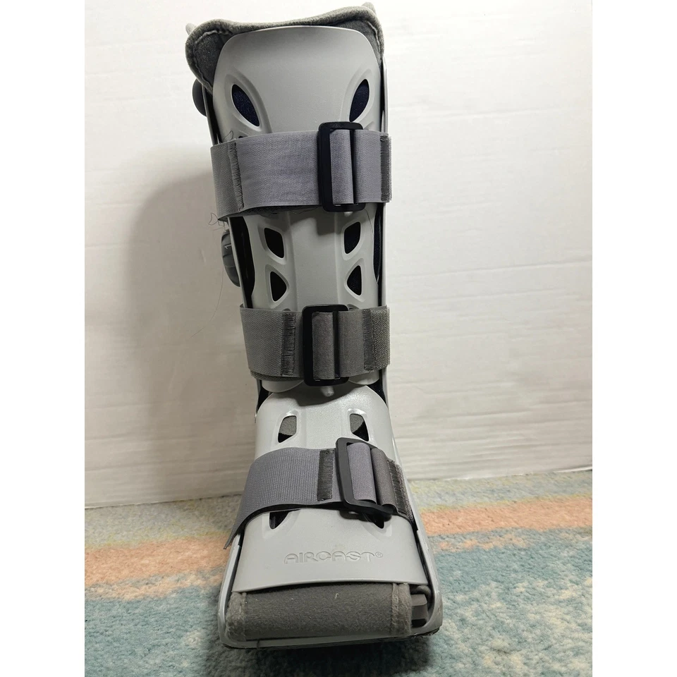 Bota de caminhada Aircast AirSelect Elite alta com suporte para caminhada média em excelente estado usado - Imagem 2 de 4