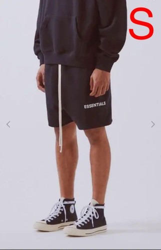 Fog Essentials Graphic Sweat Shorts S 