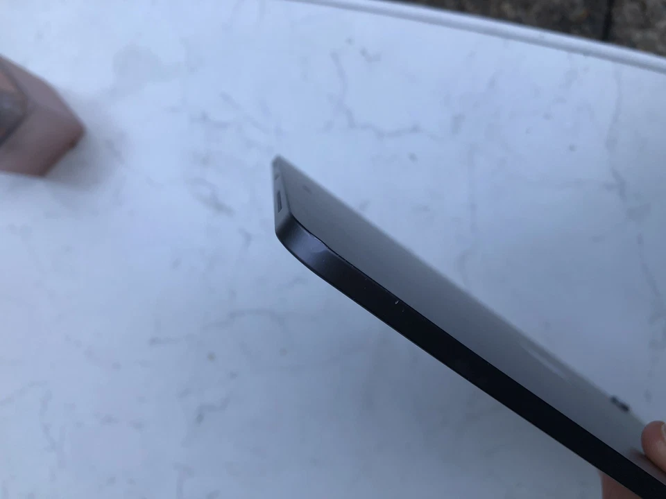 iPad Pro 12.9“ 2018 Grau 256 GB 3rd Gen. MTFL2D/A inkl. Apple Pencil - Bild 4 von 4