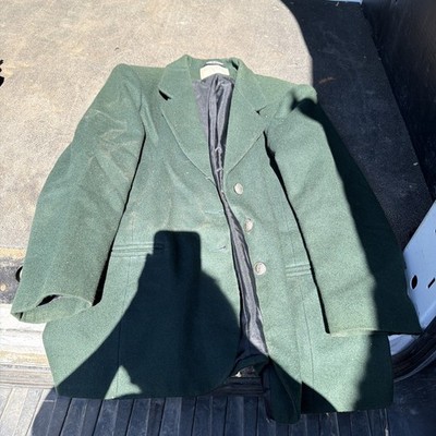 International Scene Hunter Green Equestrian Wool Jacket Black Velvet Collar 16