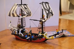 LEGO 6289 Pirates Red Beard Runner