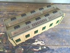 Hornby Dublo 5005 Two Road Engine Shed