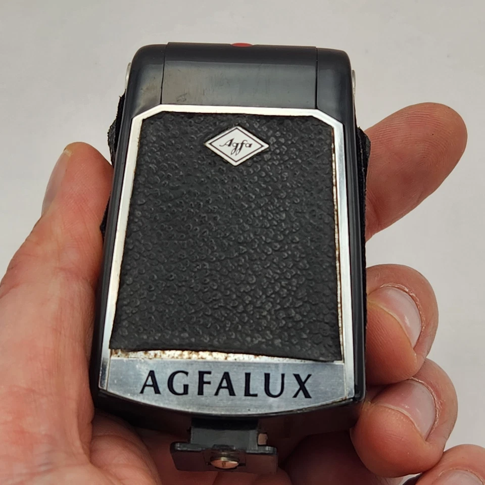 😇 Agfa Agfalux Unidad de Flash Plegable Estuche a Presión Cámara De Colección Alemania Sin Probar Foto 3 de 4
