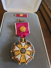 Officer-U.S. Legion Of Merit Medal Ribbon + Devices Vietnam era -SEE STORE WW 1