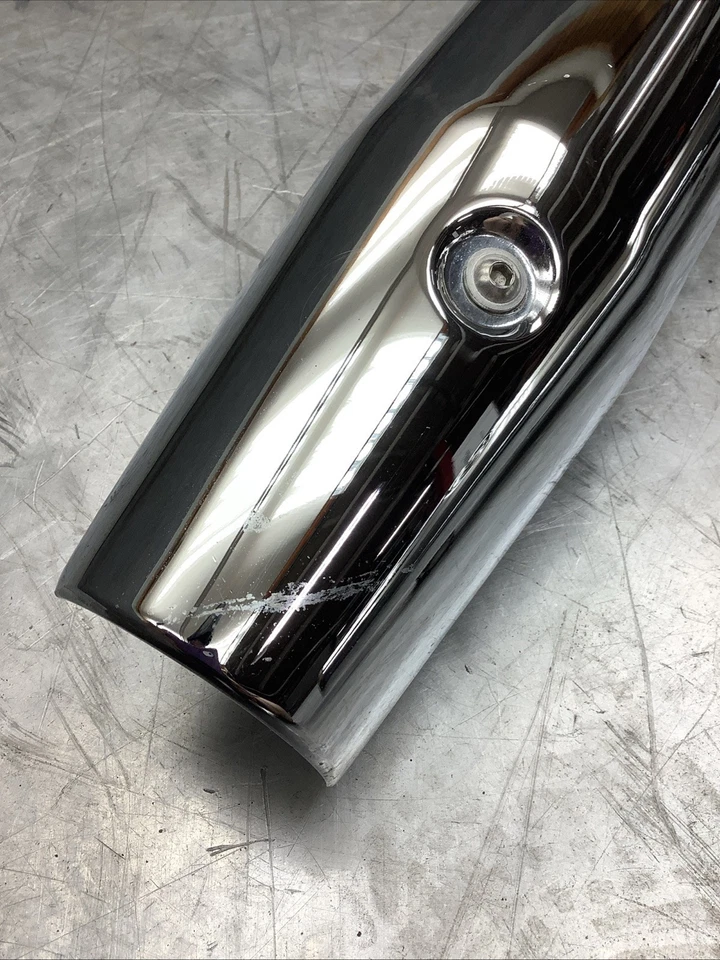 Moto Guzzi V7 2017 Exhaust Pipes Muffler Replacement ZGU1036 117D Foto 3 de 4