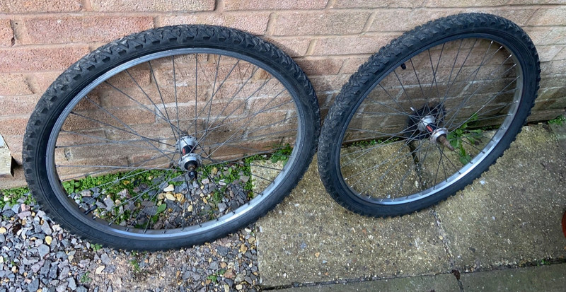 SHIMANO RIGIDA 26x1.95 ALLOW WHEELS HB-TS30 ITALY **FLAW POSSIBLE THREAD+ SKEWER