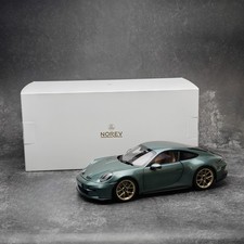 NOREV 1/18 PORSCHE 911 992 GT3 2021 Green Simulation Alloy model car