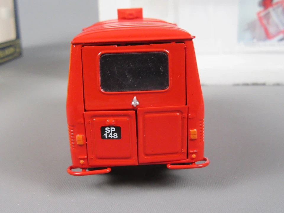 D710 Eligor 101050 Chine Peugeot J7 Essonne Sapeur Pompiers Zodiac 1/43 + Boite - Photo 3/4