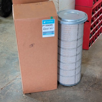 Donaldson P150695 Engine Air Filter for Mack Freight Liner PA2680, Wix 46882