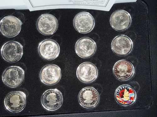 Susan B. Anthony Set Completo 16 Monete Dollari 1979, 1980, 1981, 1999 Proof Color - Foto 3 di 5