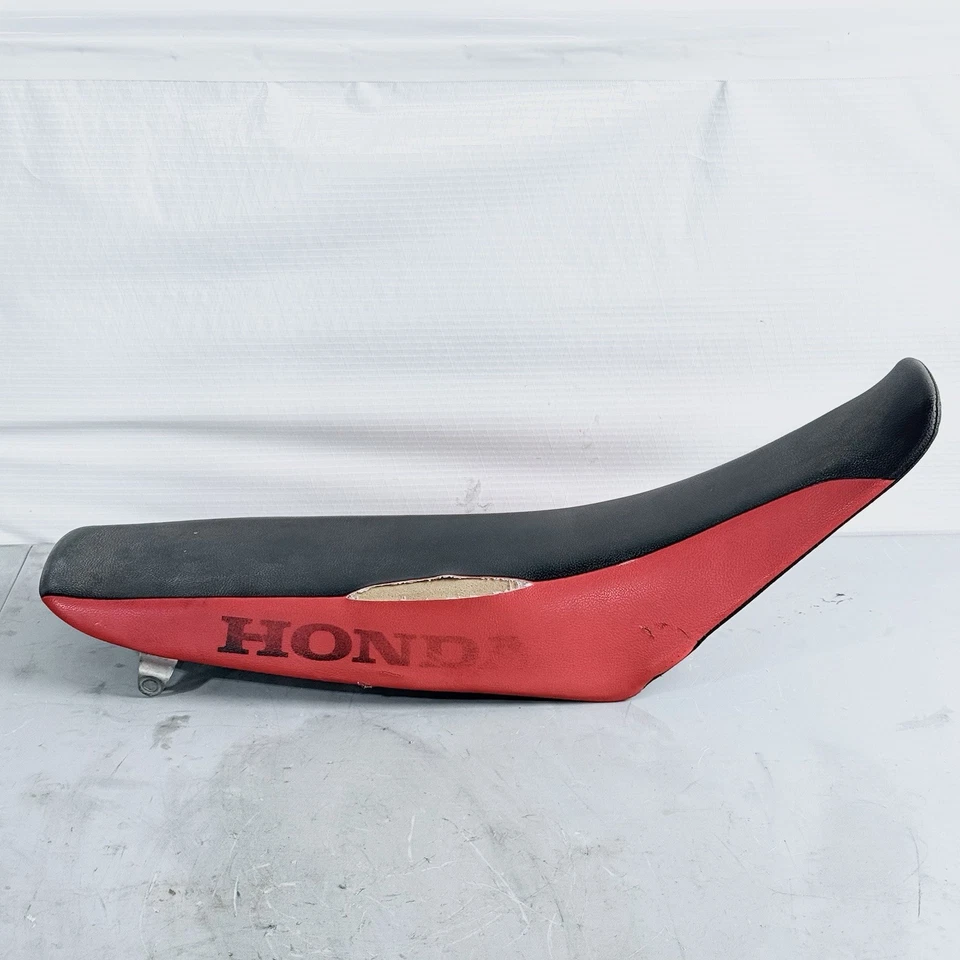 2002 Honda CRF 450R OEM Seat Assembly - Image 2 of 4