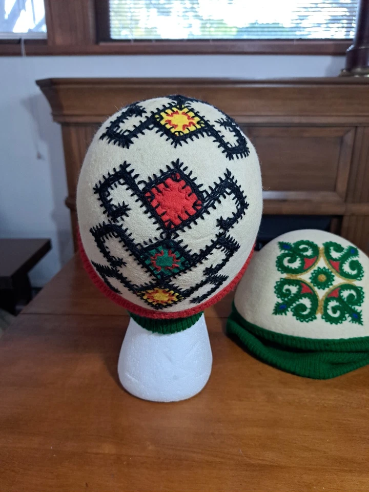 2 gorras de lana vintage para mujer bordadas alpaca hechas a mano Foto 4 de 4