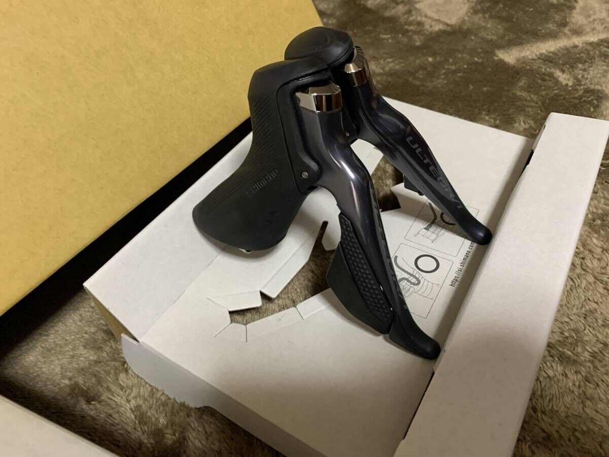 Shimano Ultegra Speed Shifter Set - Black (R8150) for sale Shimano Ultegra Speed Shifter Set - Black (R8150) for sale