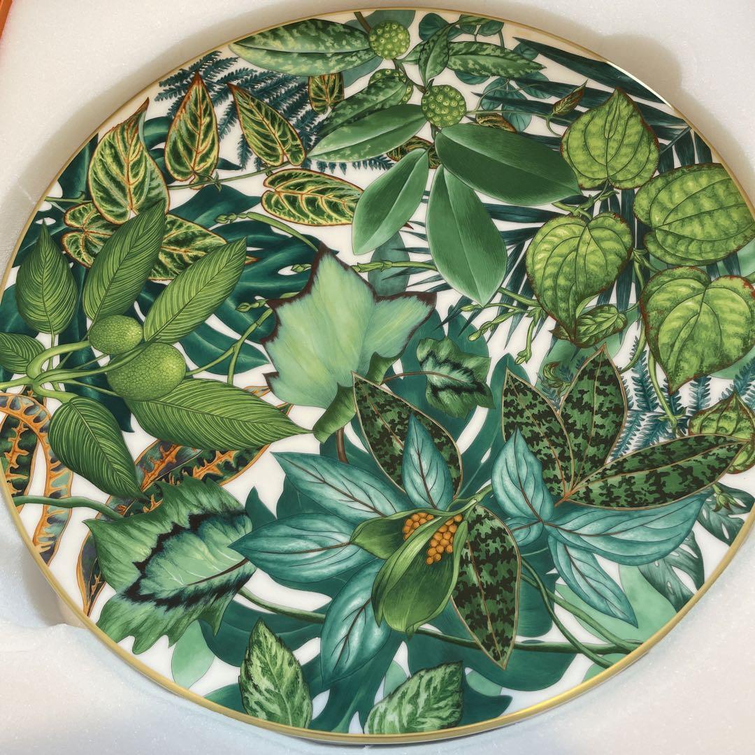 Hermes Passifolia Sarving Plate Green Botanical Tableware Hermes Passifolia Sarving Plate Green Botanical Tableware