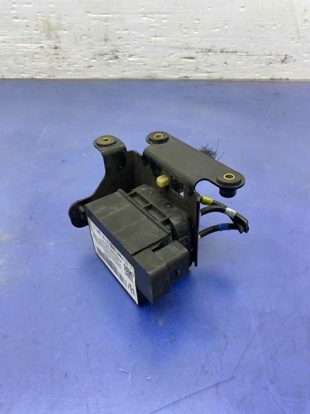 2018 MASERATI LEVANTE M161 OEM 3.0L AWD AIR RIDE COMPRESSOR SOLENOID BLOCK *60K*